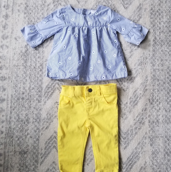 Carter's Other - Carter's 6 month baby girl outfit